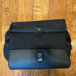 Chrome Industries Doubletrack handlebar sling